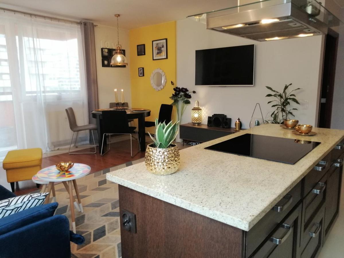 Orange Water Apartment กดัญสก์ ภายนอก รูปภาพ